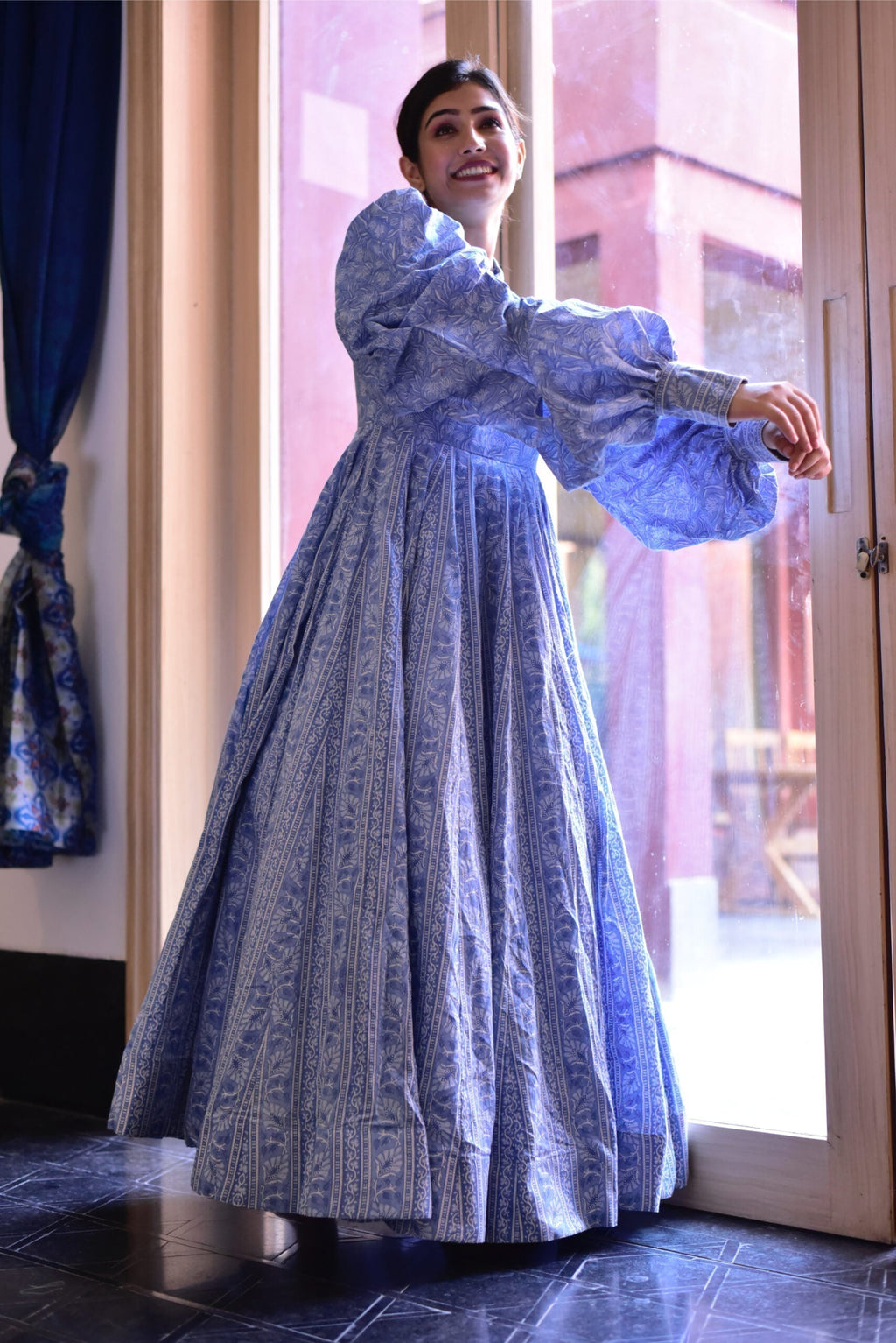 Carolina trendy sleeves maxi