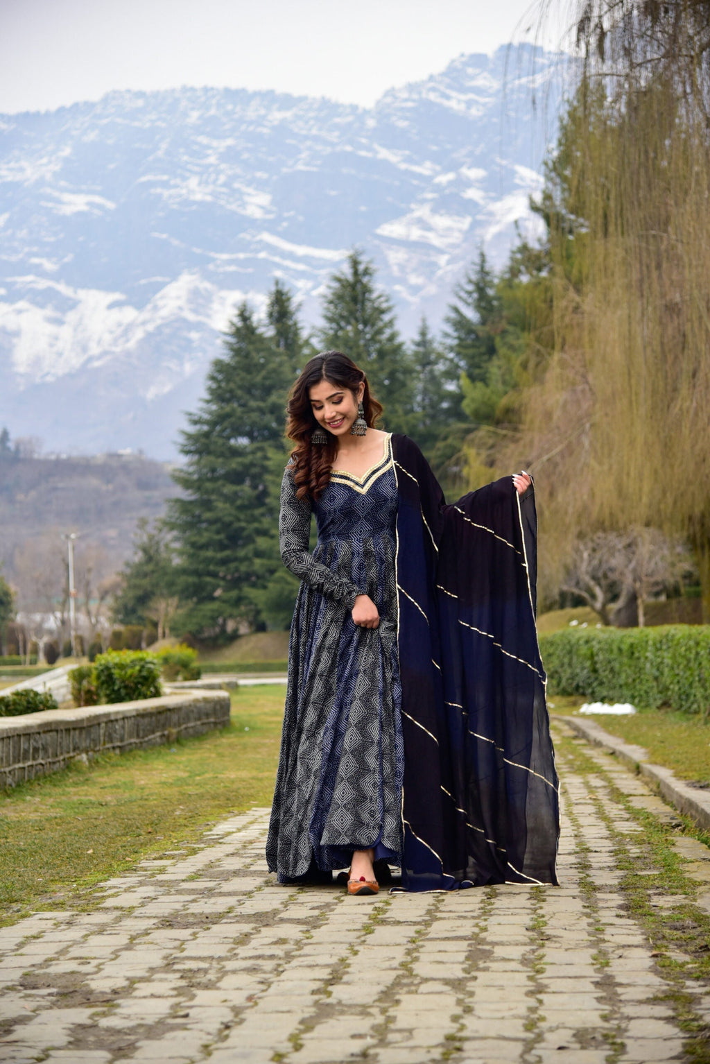 Gayatri black and blue combi maxi set