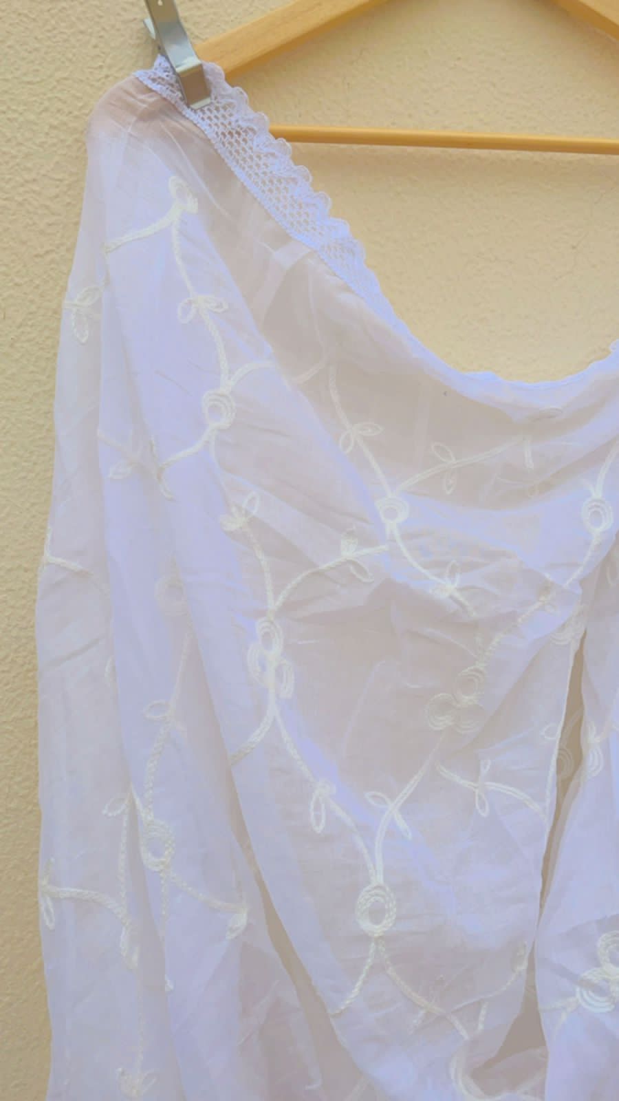 Kesariyavanity Beige White Embroidered Festive Ready Suit Set - DEAL