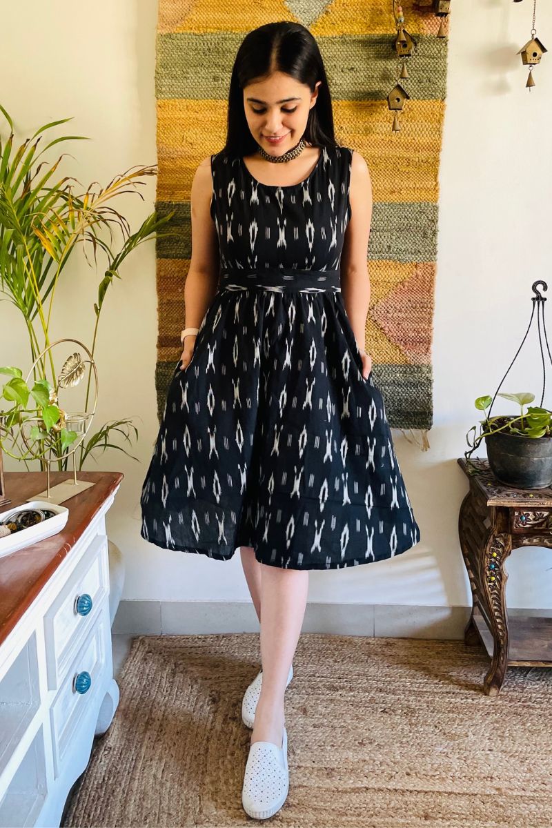 BLACK IKAT BOW-BACK FLARED DRESS